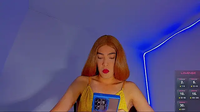 Snapshot of NickSull__ chatting on 8, 2, 2025 NickSull online show from 8, 2, 2025