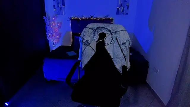 Charlee pink online show from 9, 10, 2025