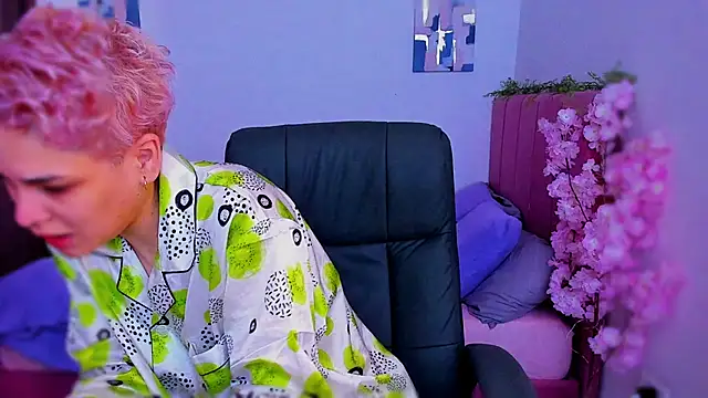 Charlee pink online show from 16, 12, 2025