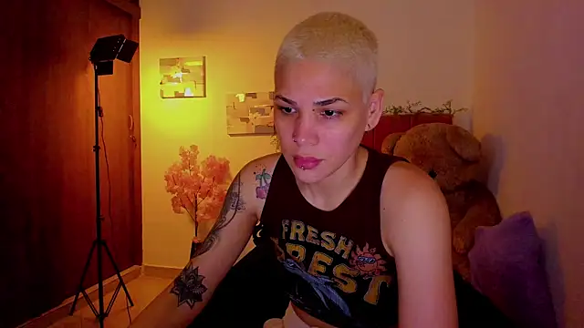 Charlee pink online show from 21, 4, 2026