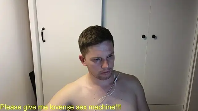 Snapshot of BigL0ve chatting on 9, 6, 2026 BigL0ve online show from 9, 6, 2026