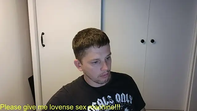 Snapshot of BigL0ve chatting on 11, 6, 2026 BigL0ve online show from 11, 6, 2026