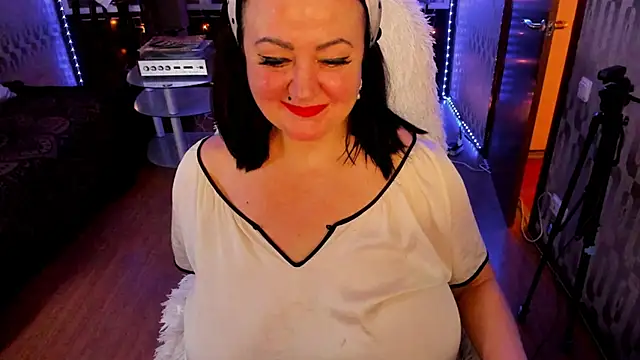 Scarlett OHara 1861 online show from 3, 3, 2025