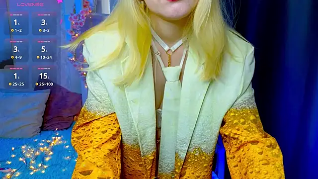 Snapshot of ElswythCovil chatting on 16, 3, 2025 ElswythCovil online show from 16, 3, 2025