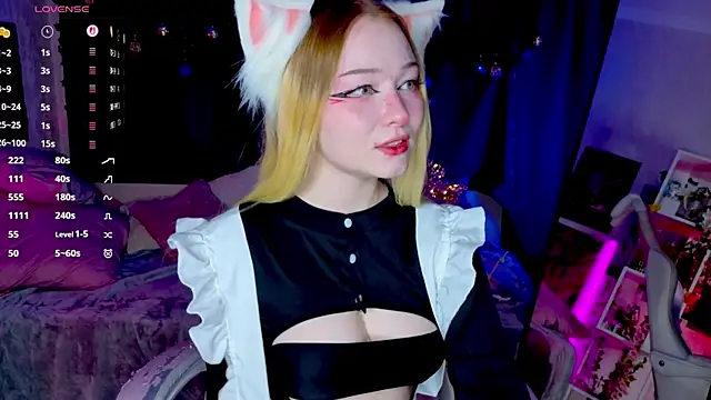 Snapshot of ElswythCovil chatting on 30, 11, 2025 ElswythCovil online show from 30, 11, 2025