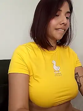 LucyMartelli online show from 5, 2, 2025