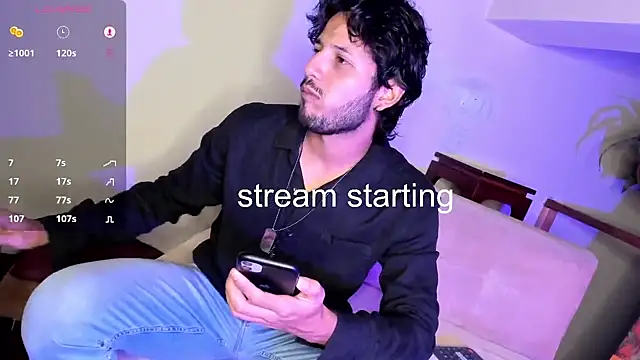 Nicholasrodrii online show from 5, 1, 2025