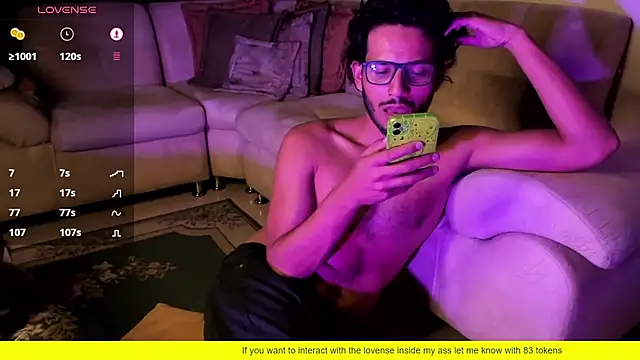 Nicholasrodrii online show from 7, 2, 2025