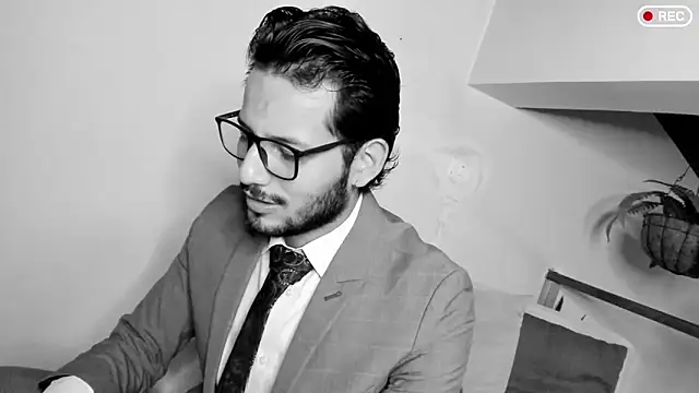 Nicholasrodrii online show from 15, 3, 2025