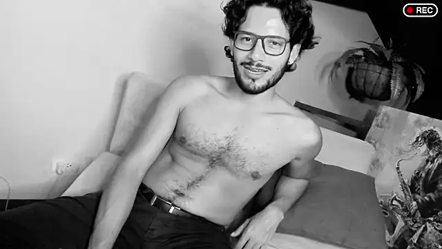 Nicholasrodrii online show from 18, 3, 2025