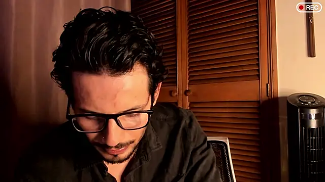 Nicholasrodrii online show from 8, 9, 2025