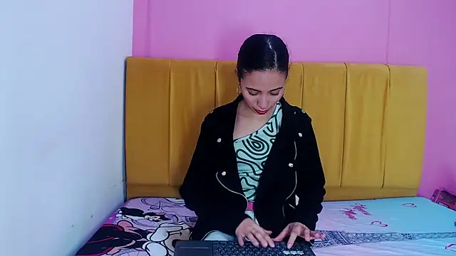 angelinabrookcm101 online show from 10, 12, 2024