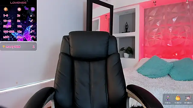 Snapshot of elisa_collins chatting on 22, 2, 2025 elisa collins online show from 22, 2, 2025