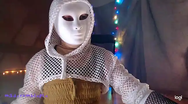 Snapshot of madcrumblepie chatting on 20, 1, 2025 madcrumblepie online show from 20, 1, 2025