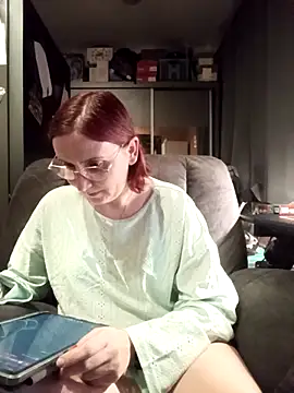 Snapshot of Marie1992PL chatting on 5, 12, 2025 Marie1992PL online show from 5, 12, 2025