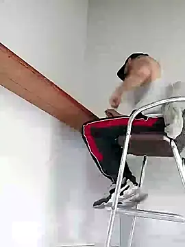 Snapshot of AndresSmith__ chatting on 3, 1, 2025 AndresSmith online show from 3, 1, 2025