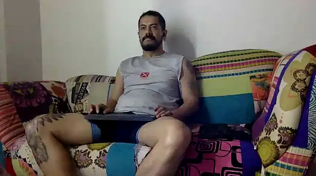 Snapshot of AndresSmith__ chatting on 8, 3, 2025 AndresSmith online show from 8, 3, 2025