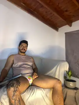 AndresSmith   online show from 23, 4, 2026