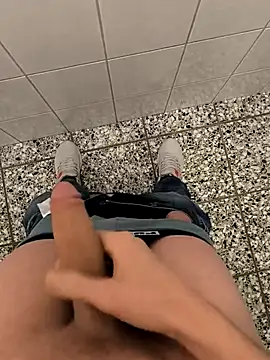 geilehecke1 online show from 13, 12, 2024