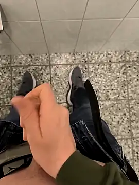 geilehecke1 online show from 18, 3, 2025