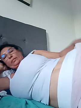 katysquirtdirty online show from 26, 4, 2026