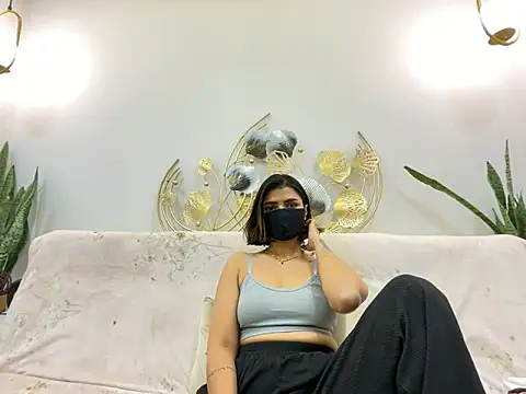 MaYaa  11 online show from 17, 2, 2025