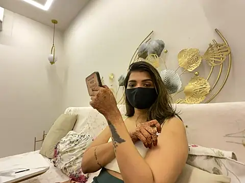 MaYaa  11 online show from 28, 4, 2026