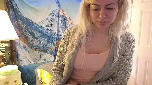 cunty tranny lydia online show from 16, 3, 2025