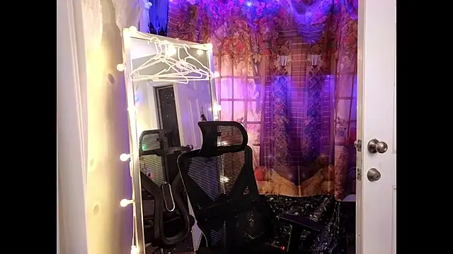 cunty tranny lydia online show from 28, 10, 2025