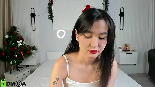 Lola Peach online show from 22, 1, 2025