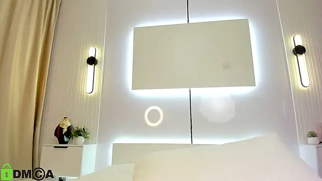 Lola Peach online show from 31, 1, 2025