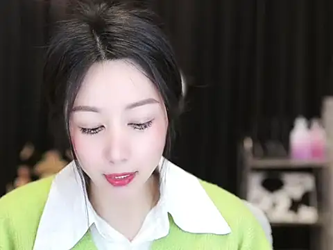 Nuyoah-77 online show from 6, 3, 2025