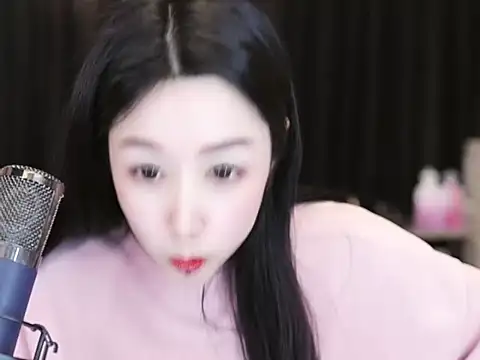 Nuyoah-77 online show from 12, 3, 2025