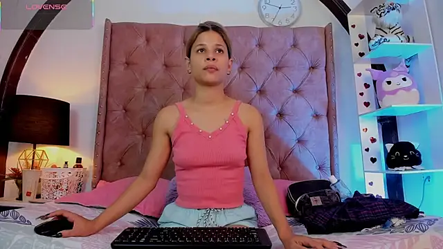 LadyAvalon online show from 2, 3, 2025