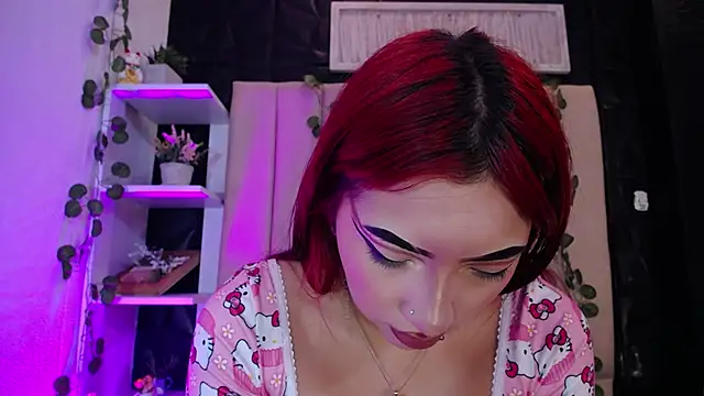 Snapshot of Mia_Rinn chatting on 6, 2, 2025 Mia Rinn online show from 6, 2, 2025