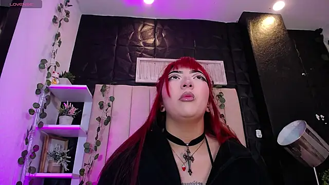 Snapshot of Mia_Rinn chatting on 14, 2, 2025 Mia Rinn online show from 14, 2, 2025