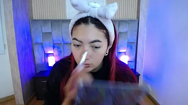 Snapshot of Mia_Rinn chatting on 18, 9, 2025 Mia Rinn online show from 18, 9, 2025