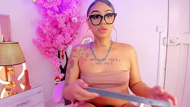 Mia Jansen online show from 13, 12, 2024