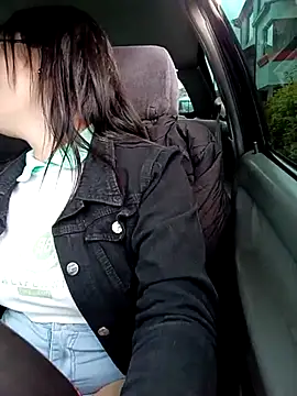 Lesly 10- online show from 6, 3, 2025