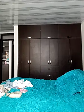 Lesly 10- online show from 10, 9, 2025