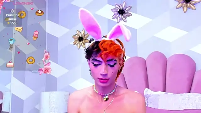 KylieMonnett online show from 2, 2, 2025