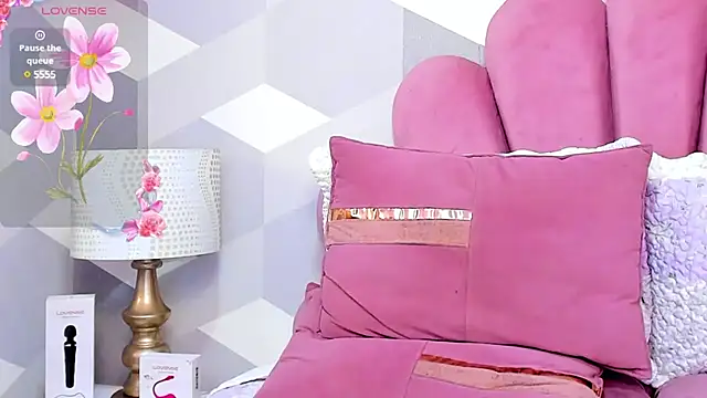 KylieMonnett online show from 14, 3, 2025