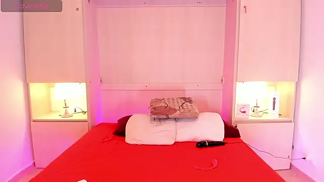 EmilyyStuart online show from 26, 2, 2025