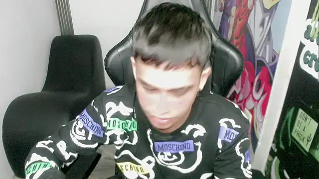 zacariasss  online show from 30, 12, 2024