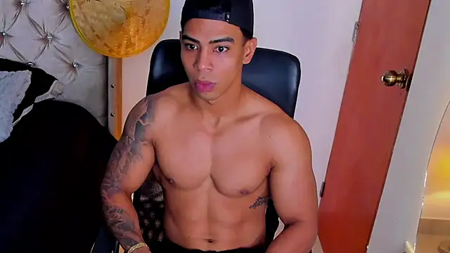 Andrew wolf7 online show from 21, 10, 2025