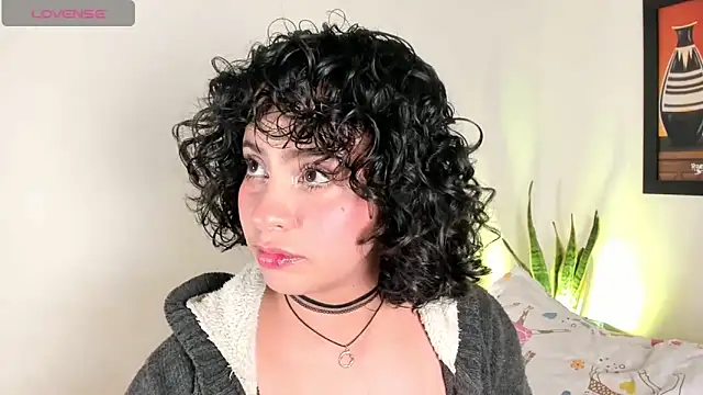 adriannyp 1 online show from 19, 4, 2026