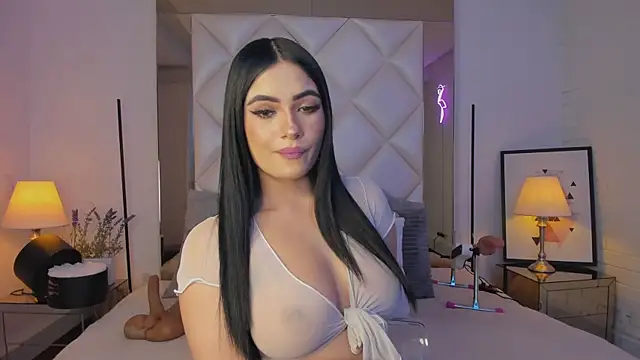 KimRoussee online show from 11, 3, 2025