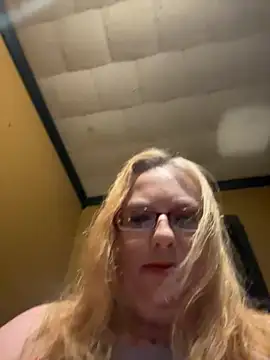 CherishWilliams online show from 24, 4, 2026