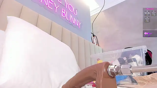 SOFIAGOEZ30 online show from 8, 10, 2025