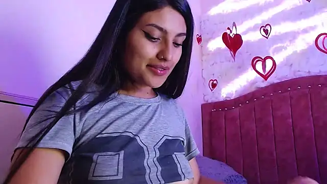 Snapshot of SarahStones chatting on 21, 2, 2025 SarahStones online show from 21, 2, 2025